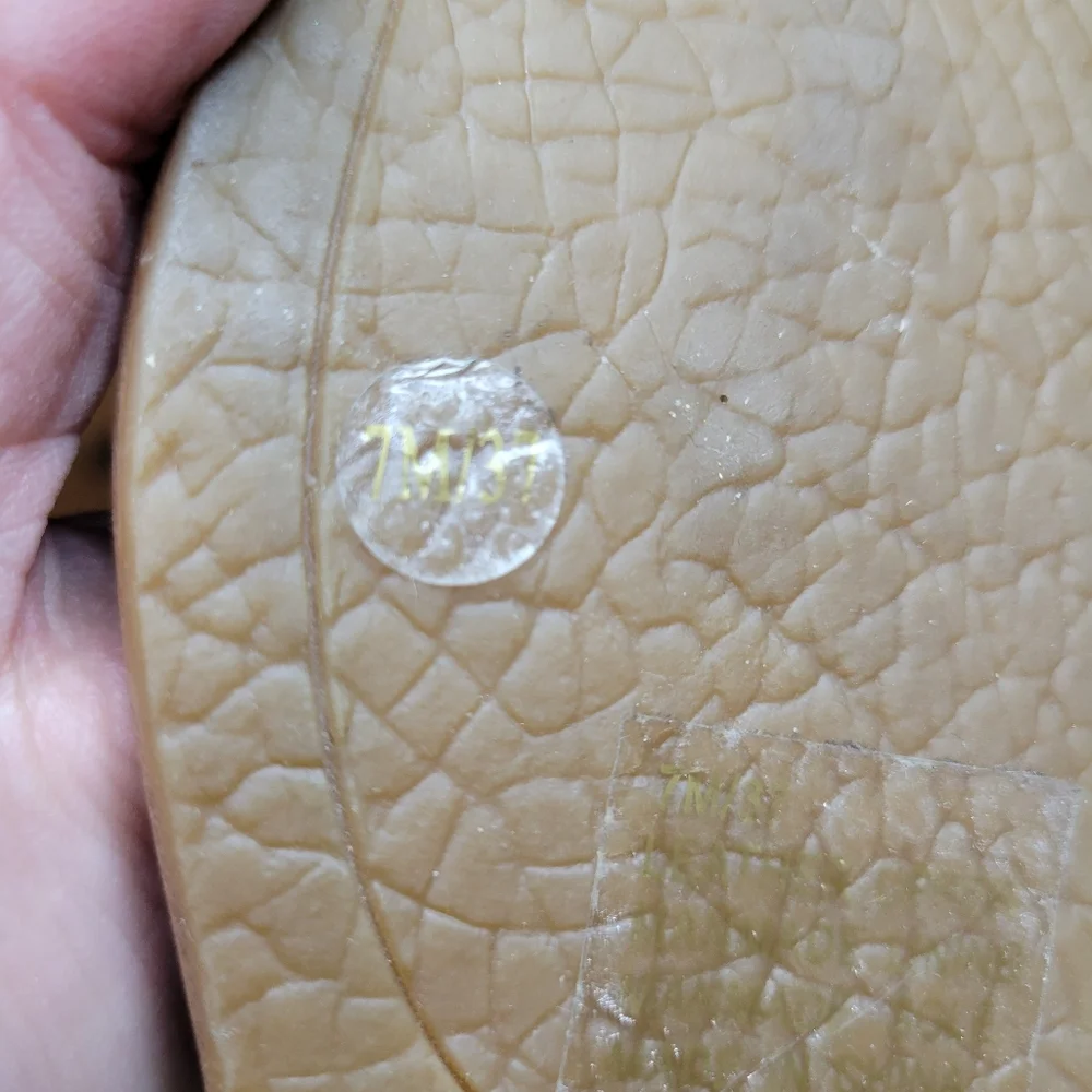 Womens Lucky Brand Beaded Flip Flop Sandal Leather Size 7 - Picture 6 of 7